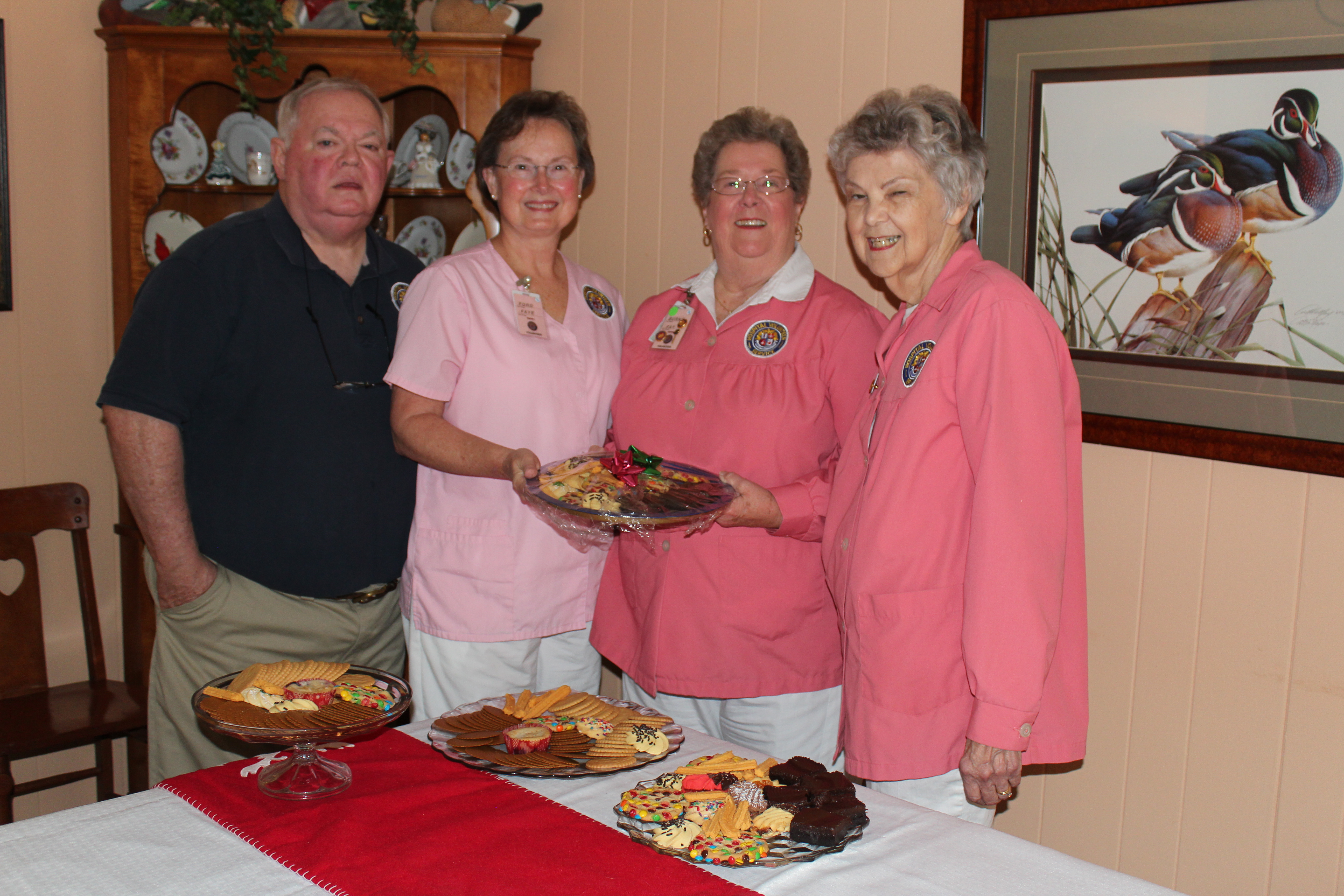 Auxiliary serves Christmas snack trays to EAMC employees
