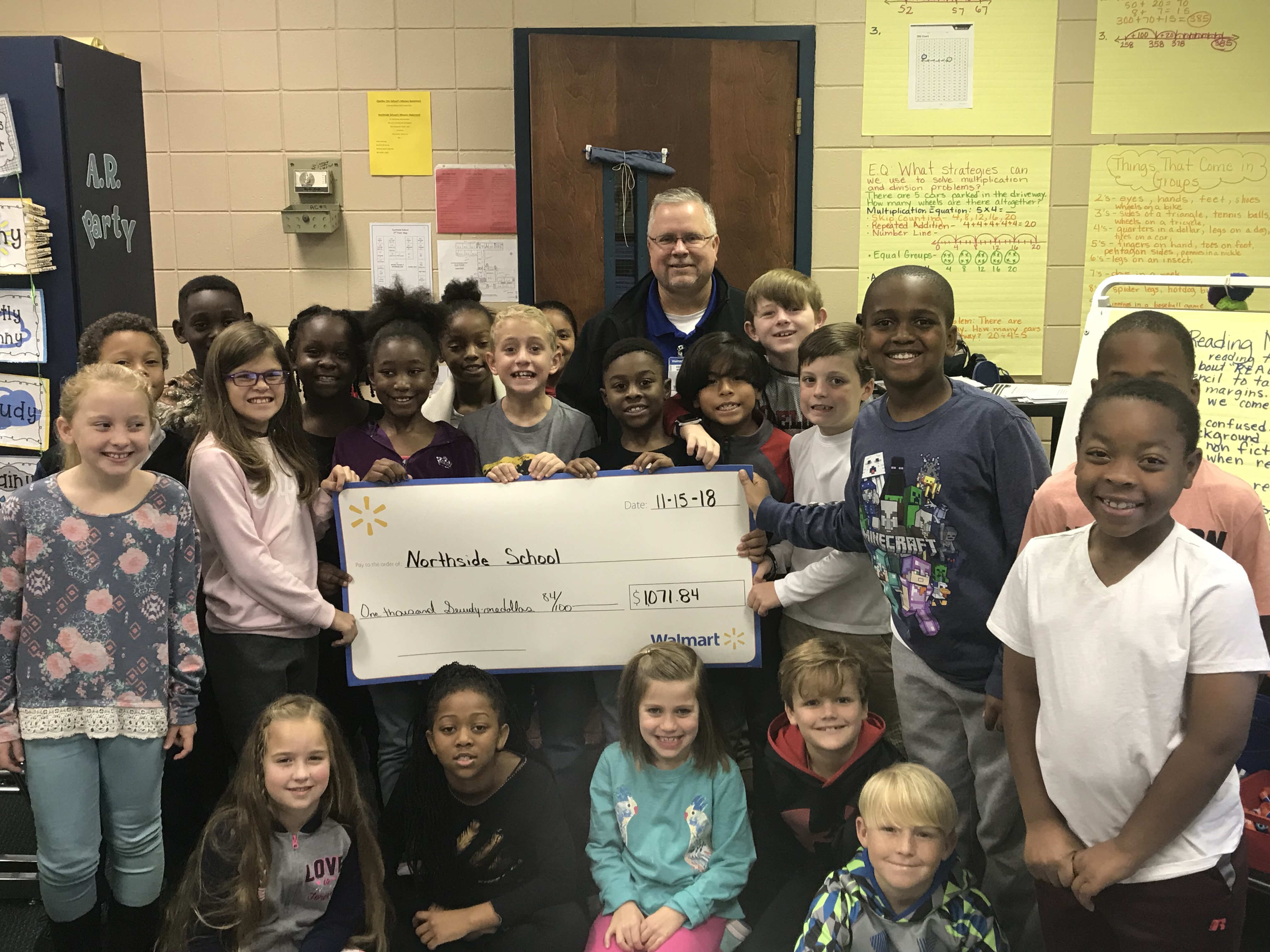 Walmart truck drivers raise $1,000 for Northside Intermediate School