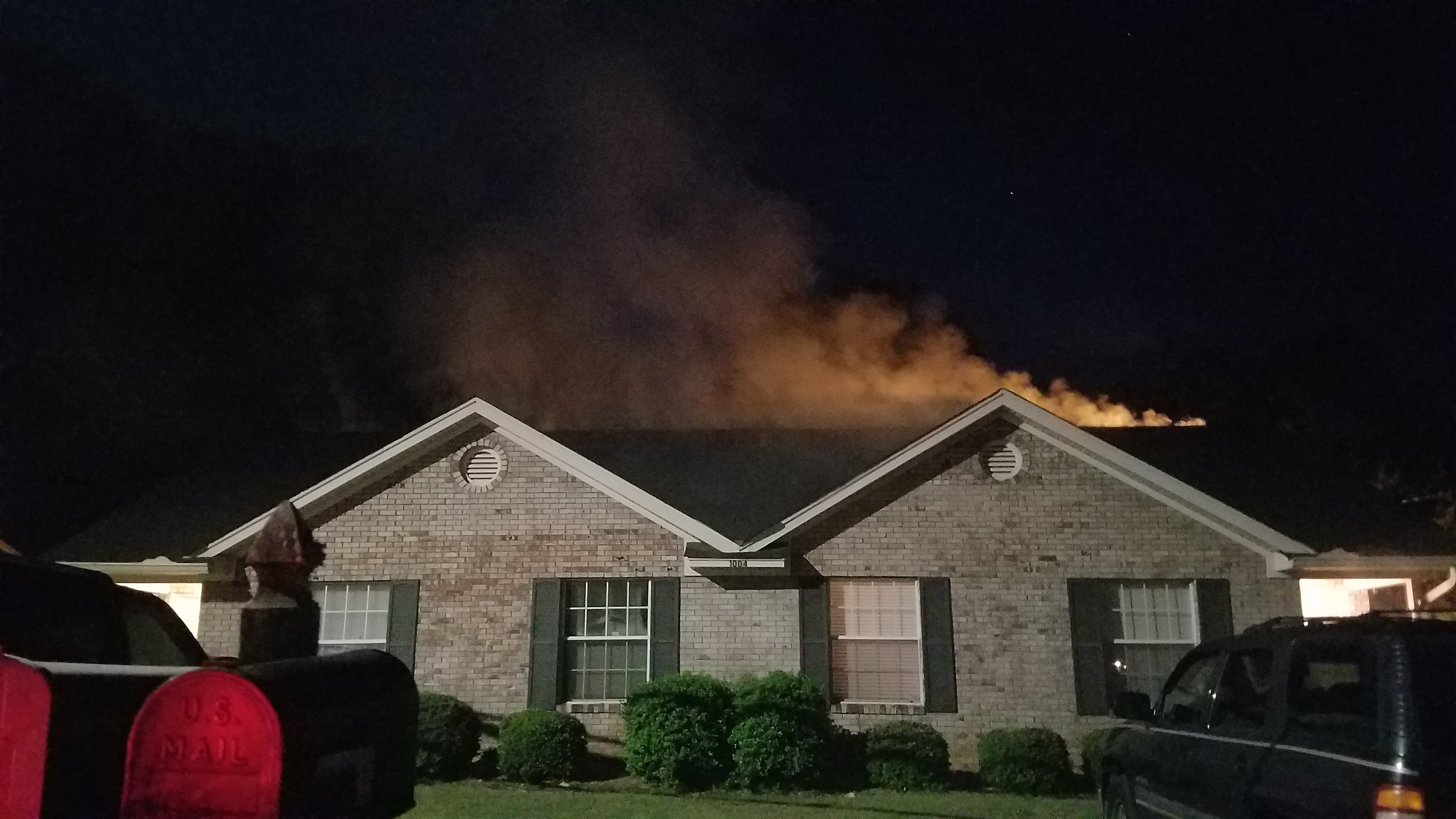 Local woman notices house fire early Easter morning; alerts Opelika Fire Department