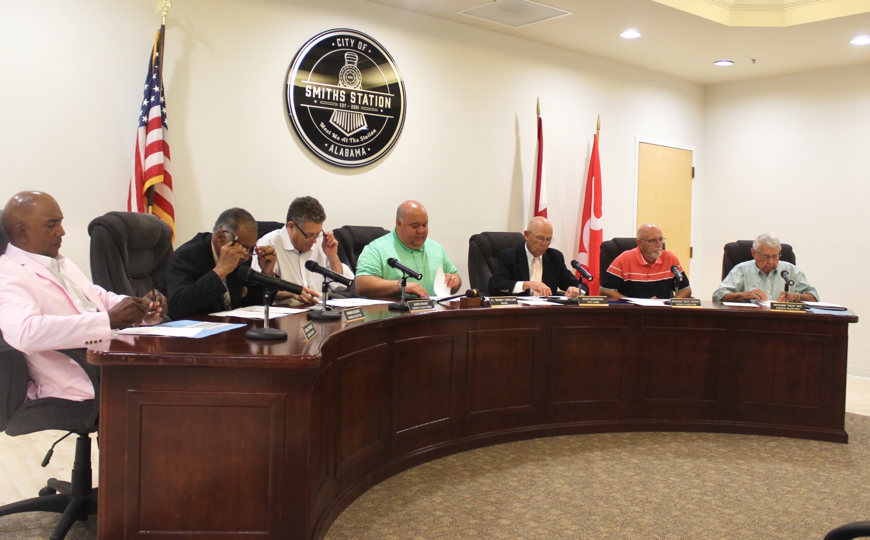 Smiths Station City Council discuss future opening of Jones Store Museum