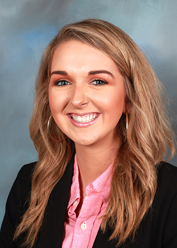 Auburn University student Madden Ragan joins federation as livestock show intern