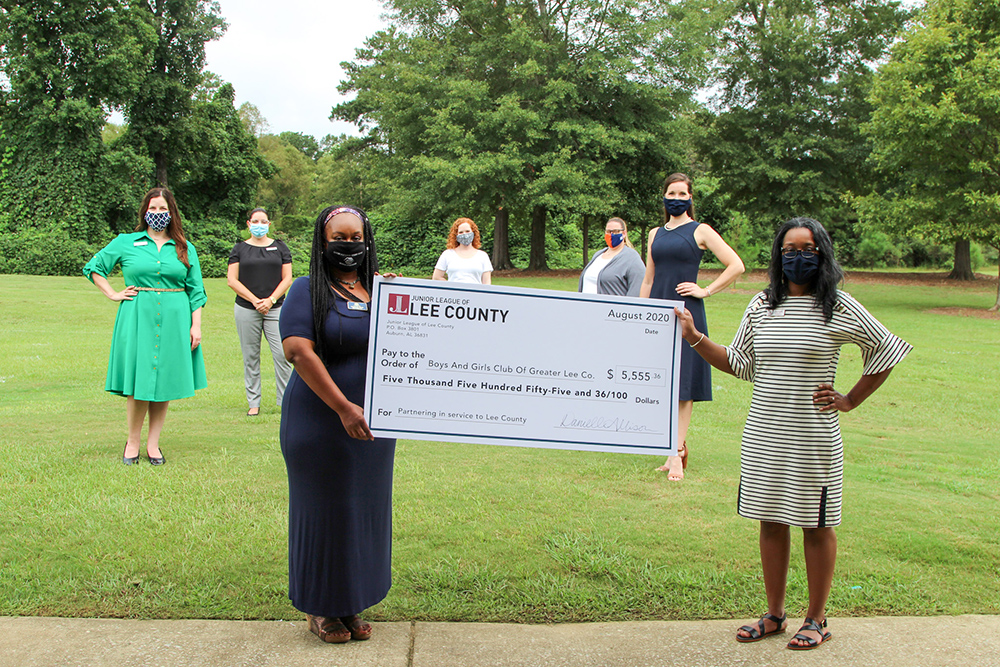 Junior League of Lee County awards grants to four local organizations