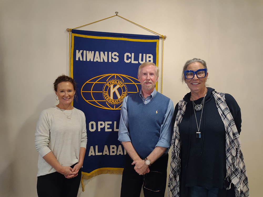 Opelika Historic Preservation Society visits the Kiwanis Club of Opelika