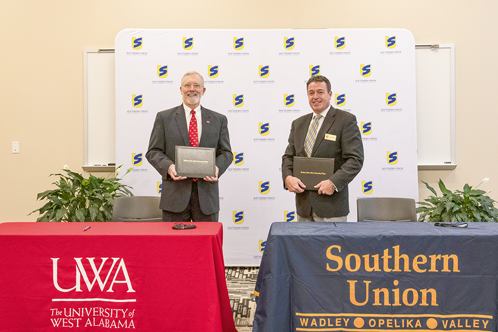 SUSCC and UWA sign concurrent enrollment agreement