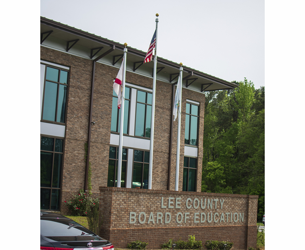 Lee County School Board receives optimistic financial reports | The Observer
