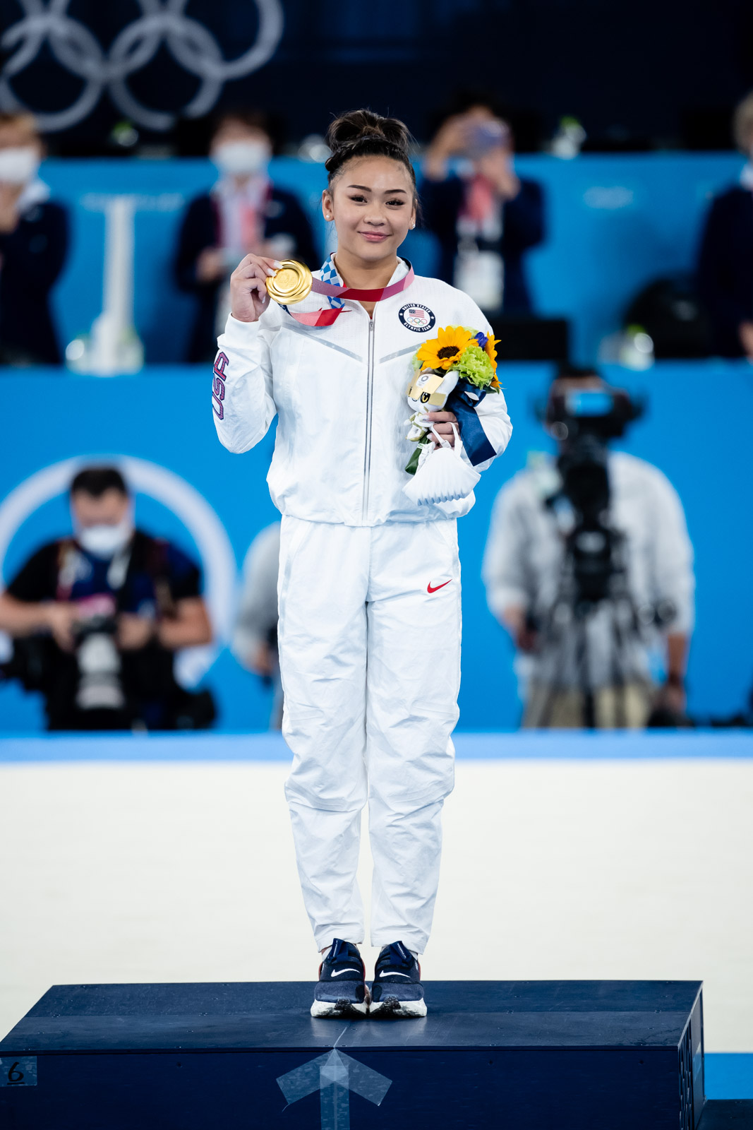 GOLD! Sunisa Lee wins the all-around title at the Tokyo Olympics