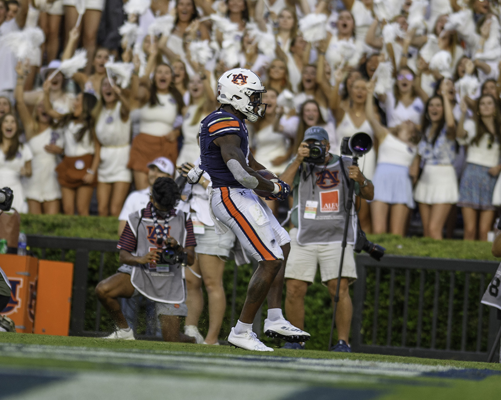 Nix, Auburn give Harsin dominating debut, 60-10 over Akron - The