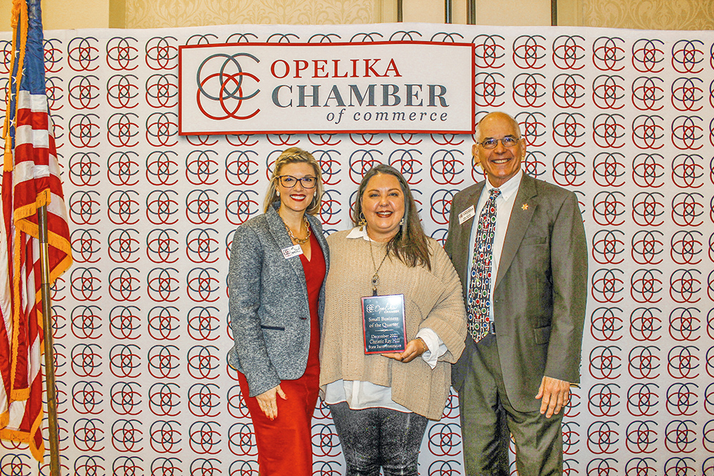 Opelika Chamber Presents Quarterly Small Business Award