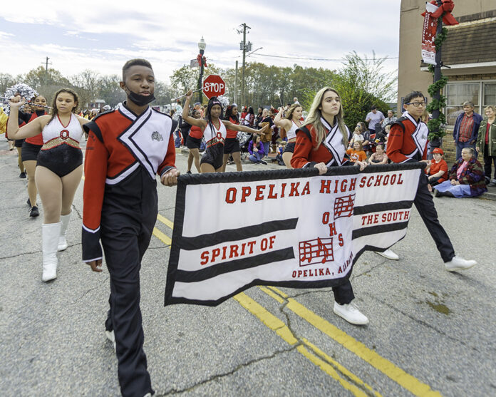 St. Nick Visited the Tracks in Opelika The Observer