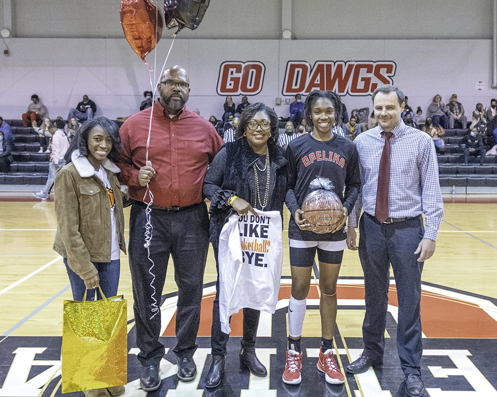 Opelika WBB Above .500, Sanders Scores 1,000th Point