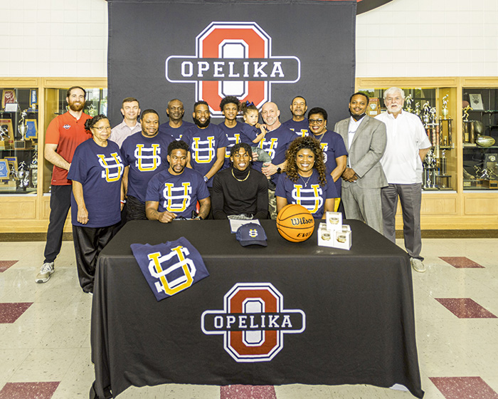OHS Celebrates Basketball Signings