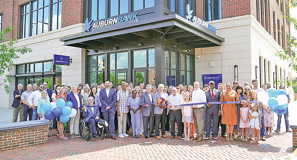 Auburn Bank Opens New Location