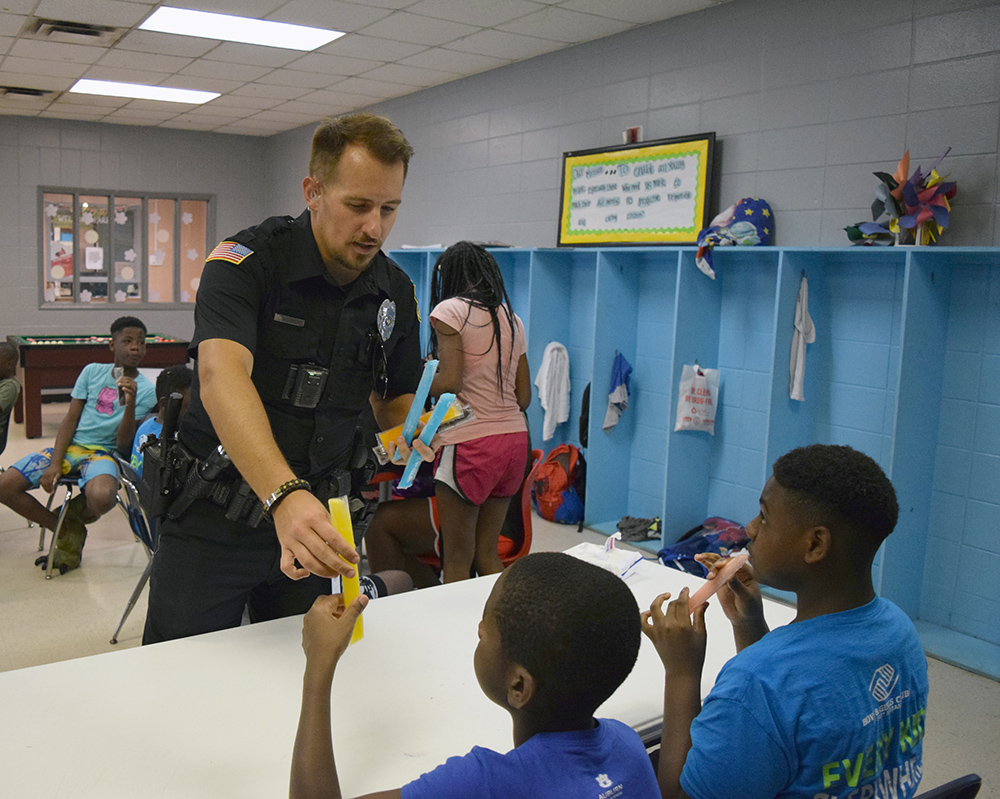 Children Chill With OPD During ‘Pops With Cops’ Events