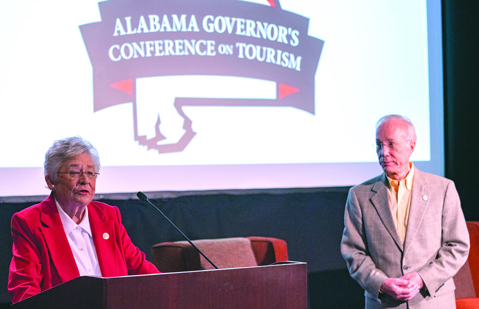 Ivey Attends Tourism Conference in Auburn￼