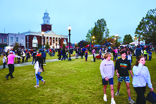 First Baptist’s Fall Festival Draws Crowd to Courthouse Square