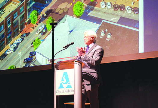 Anders Celebrates Positive Growth, Change in State of City Address