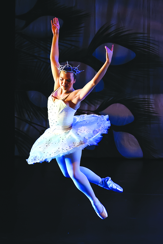 EACB Stages The Nutcracker 