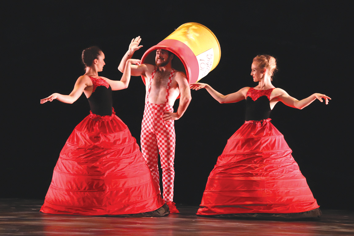 Momix Goes Down the Rabbit Hole with ‘Alice’