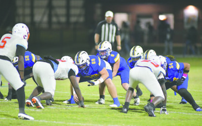 Hornets clinch playoff berth with 14-7 win