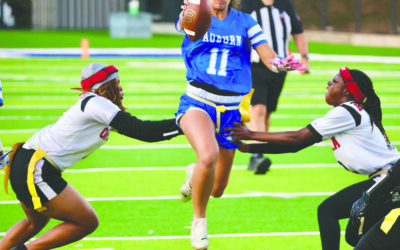 Lady Tigers smother Bulldogs 26-7; Boys storm back to down Wolves 39-26