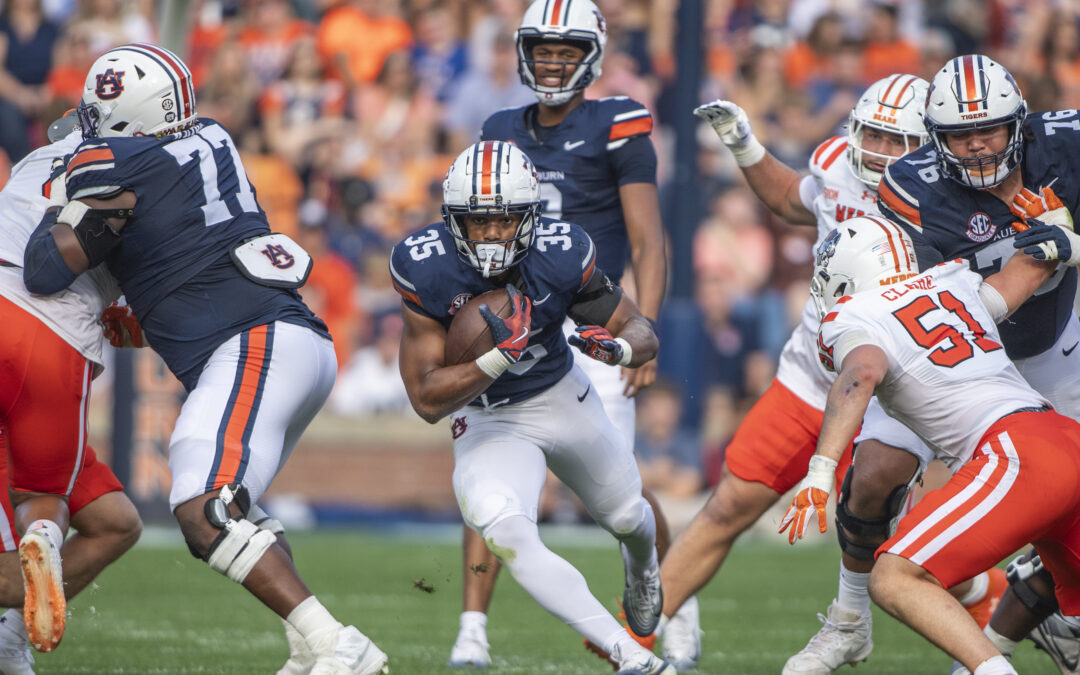 KNIGHT TAKES FLIGHT: Freshman QB explodes for six scores