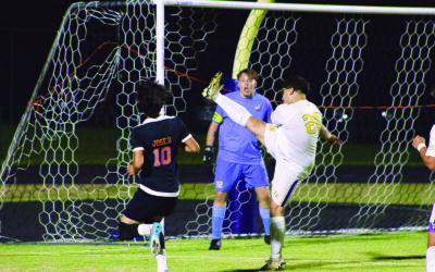 BHS girls clinch playoff berth, boys fall in 1-0 heartbreaker