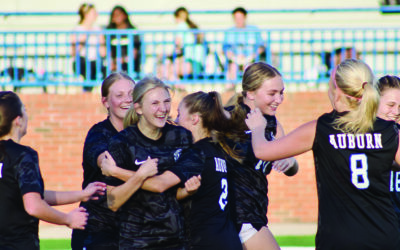 Auburn girls, boys bury Central on senior night