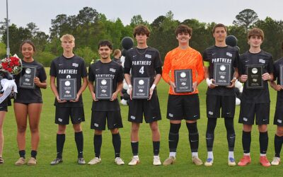 Smiths Station sweeps senior night