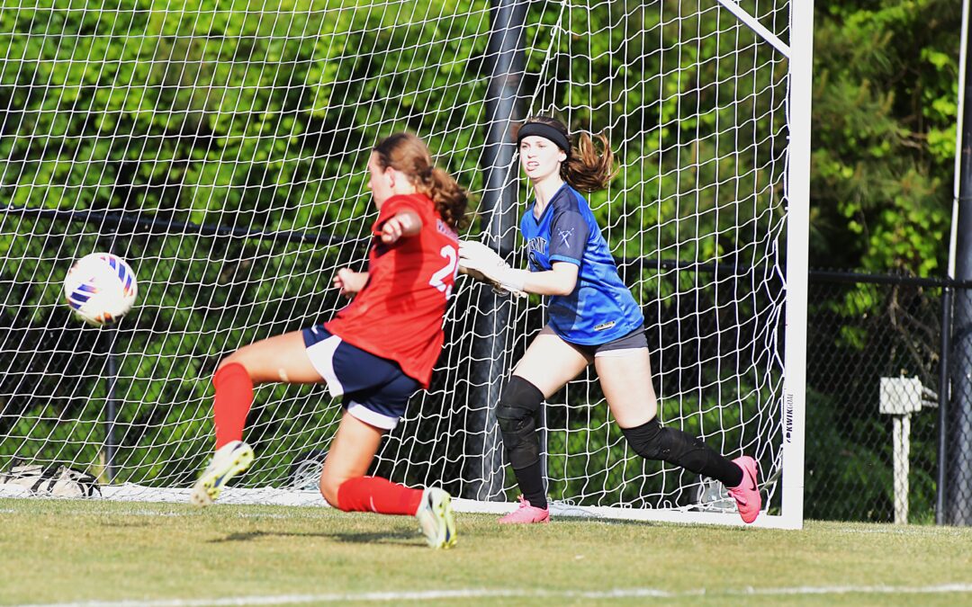 Lee-Scott girls and boys soccer teams advance