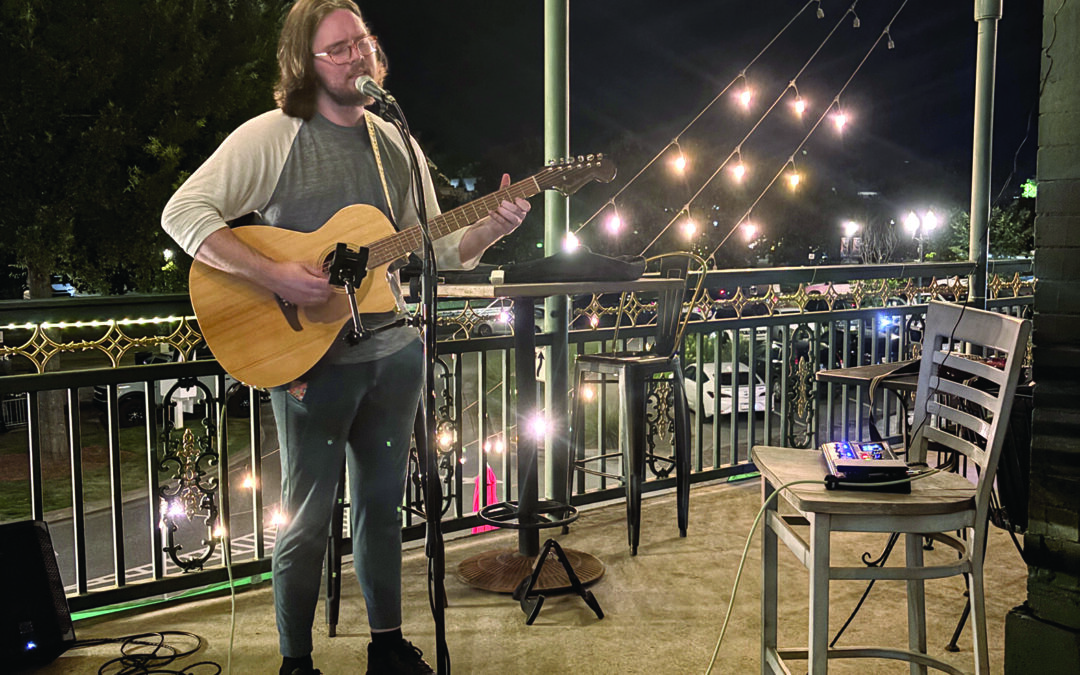 Irish Bred Pub hosts open mic night, highlights local musicians