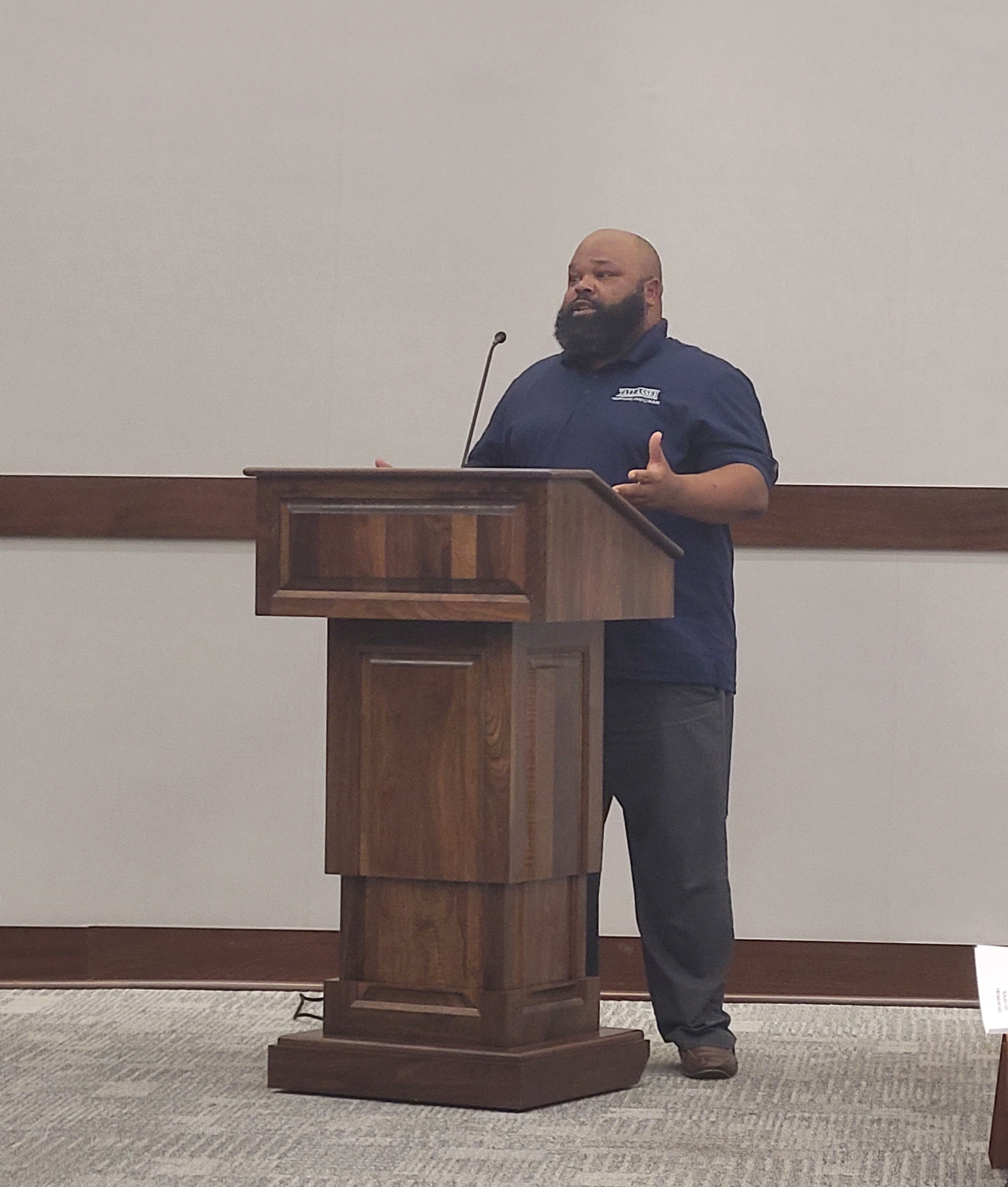 Opelika Revokes Wild Wing Cafe License Sets Top Shelf Hearing