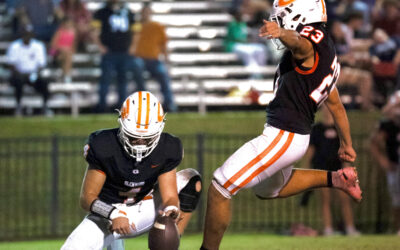 Late collapse dooms Glenwood