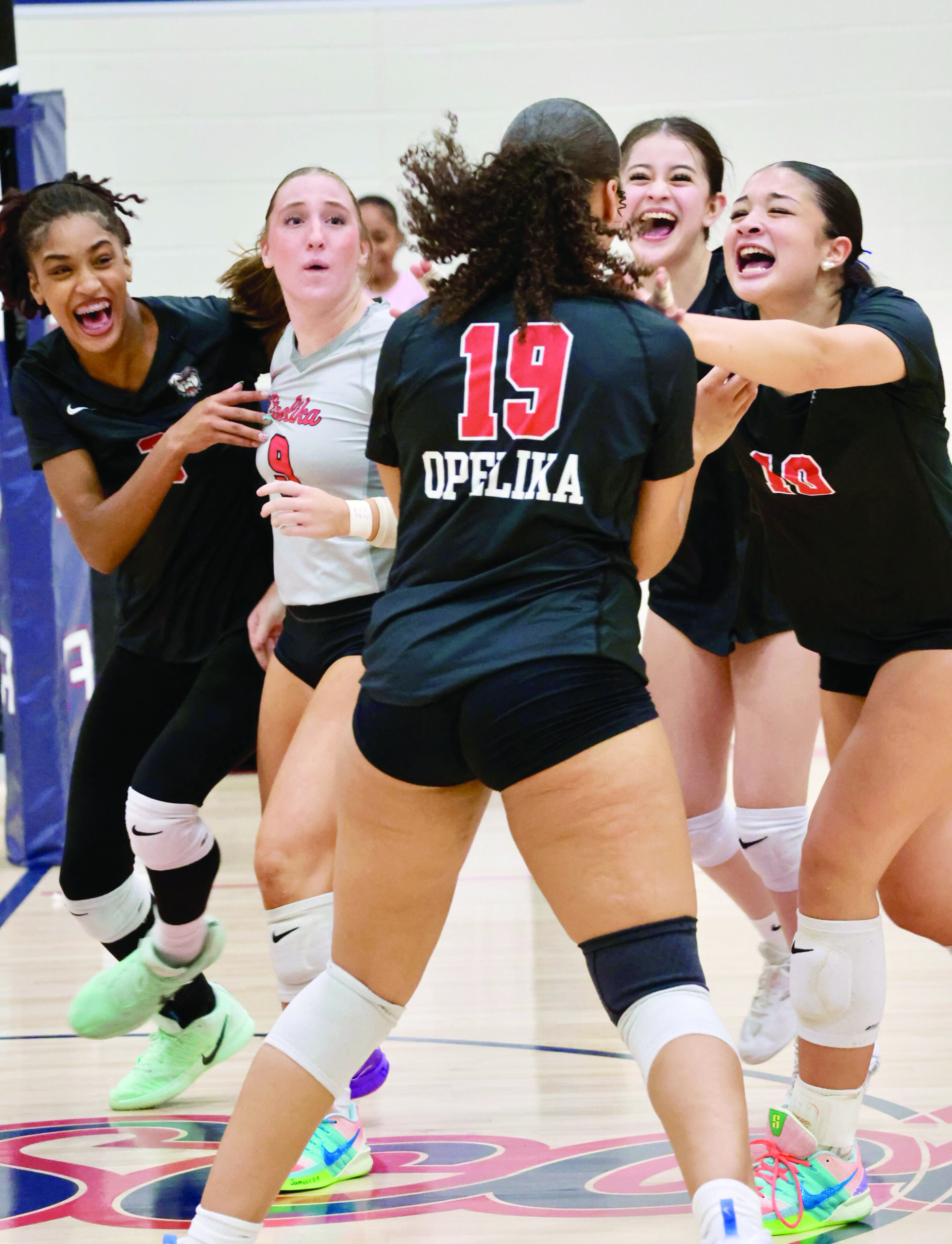 Opelika Outlasts Lee Scott In Five Set Thriller